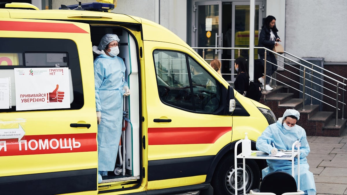 Vaccine ambulance